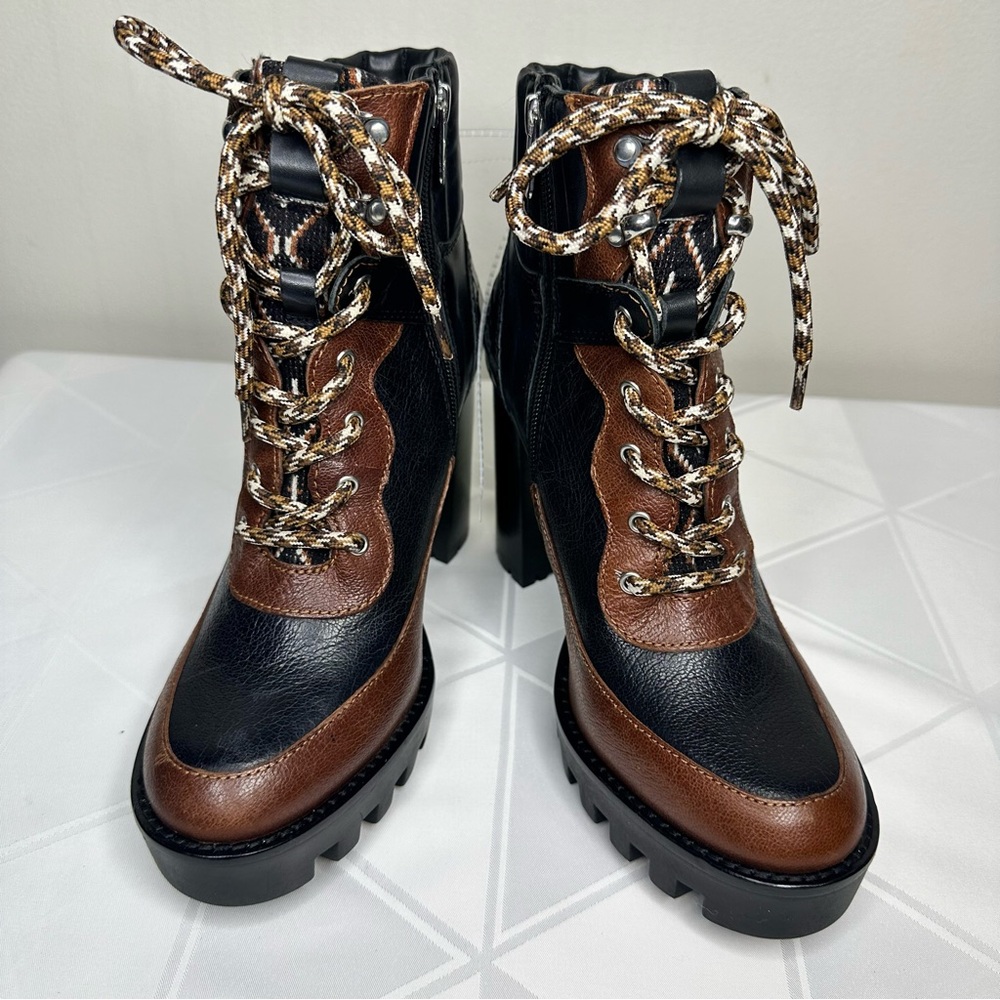 NWOB ANTONIO MELANI Women's Penn Leather and Fabric Lug Sole Boots Size 8.5 M